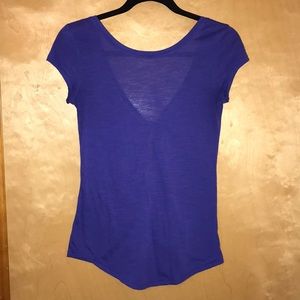 Purple low back knot t-shirt